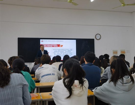 mmexport1698303653845