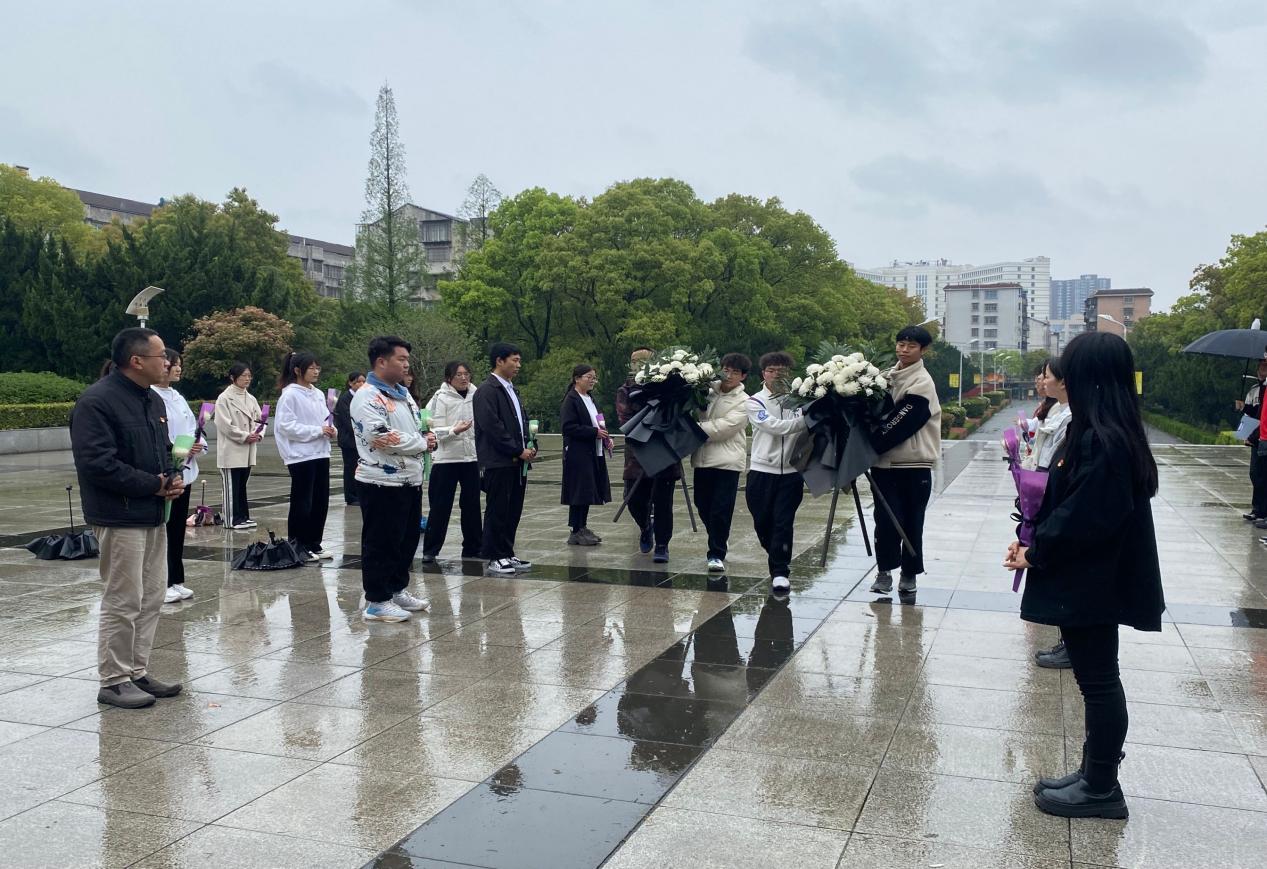 73F3E5D4F5CE1E43C4AACB127A6EF6A6