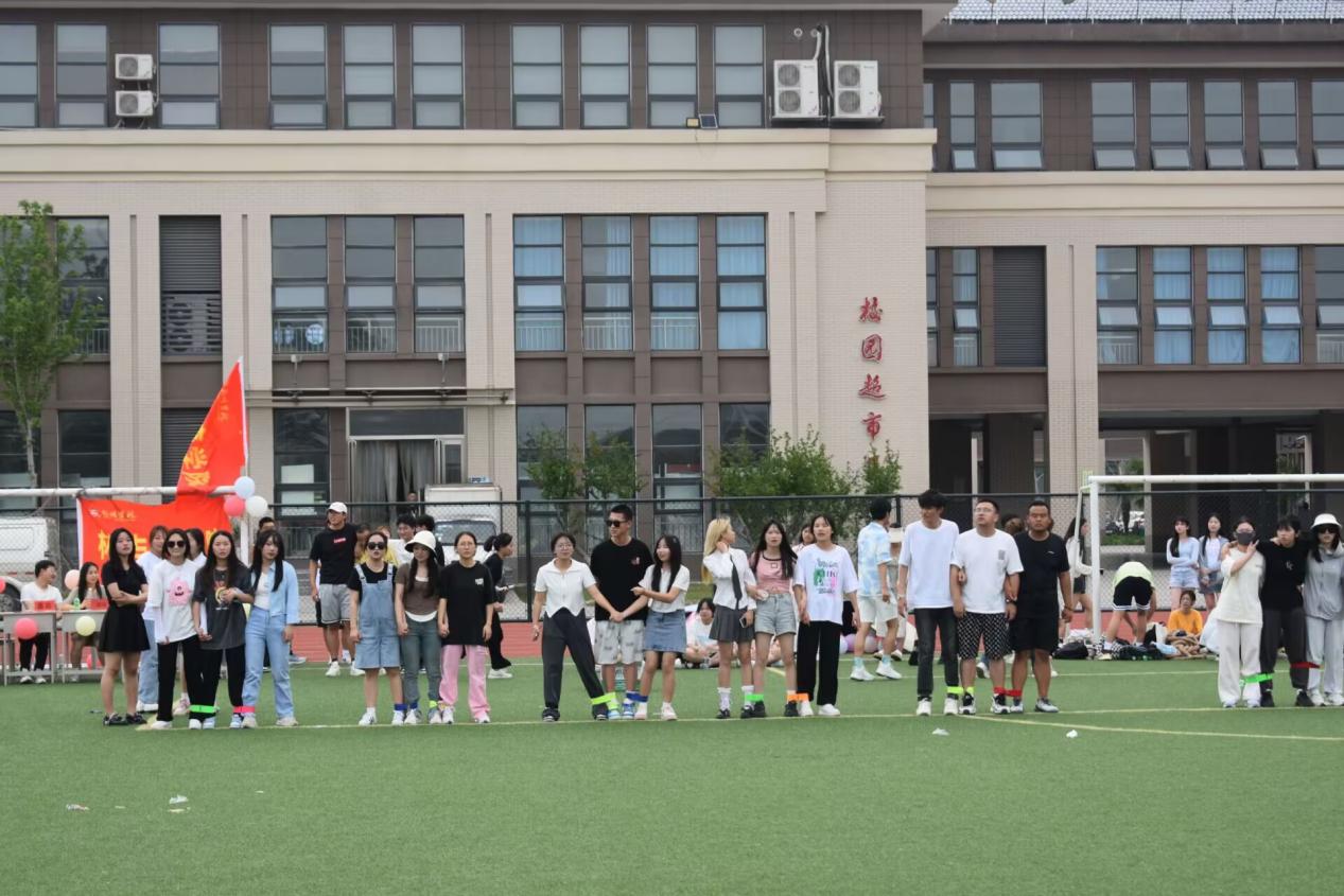 1539B615EEB9955BFA269F5C5F400421