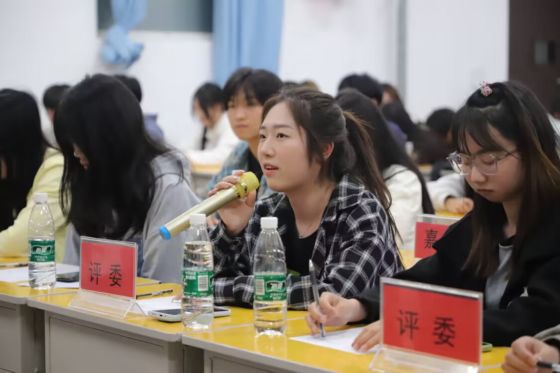 133188EED86F13BA82291CEA921EBC03