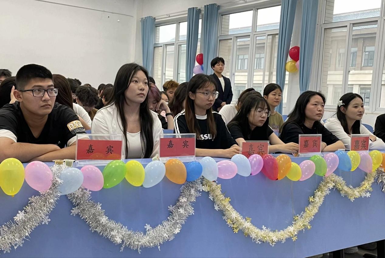 7bb25b6a2549ca1209772d58f46aae86