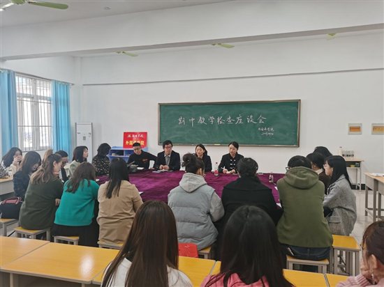 07bc11c5a95956bcf203cd69e481e3f