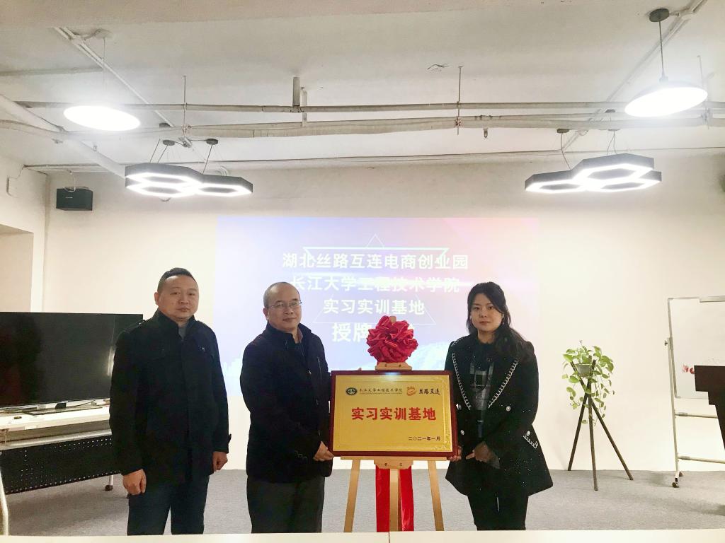 mmexport1616667521828