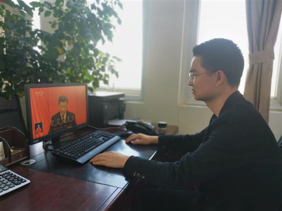 98b68542e9e9e75e3dcff89c0bf2cd7