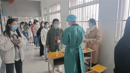 02CLXT(JKH~YZN~LB{(8AY9