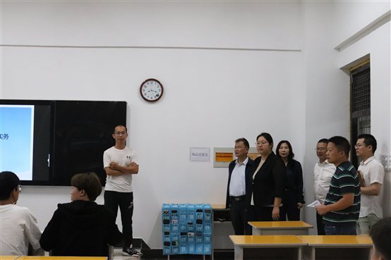 E:照片新闻图片2年2.8.29开学第一课精选IMG_4840.JPGIMG_4840