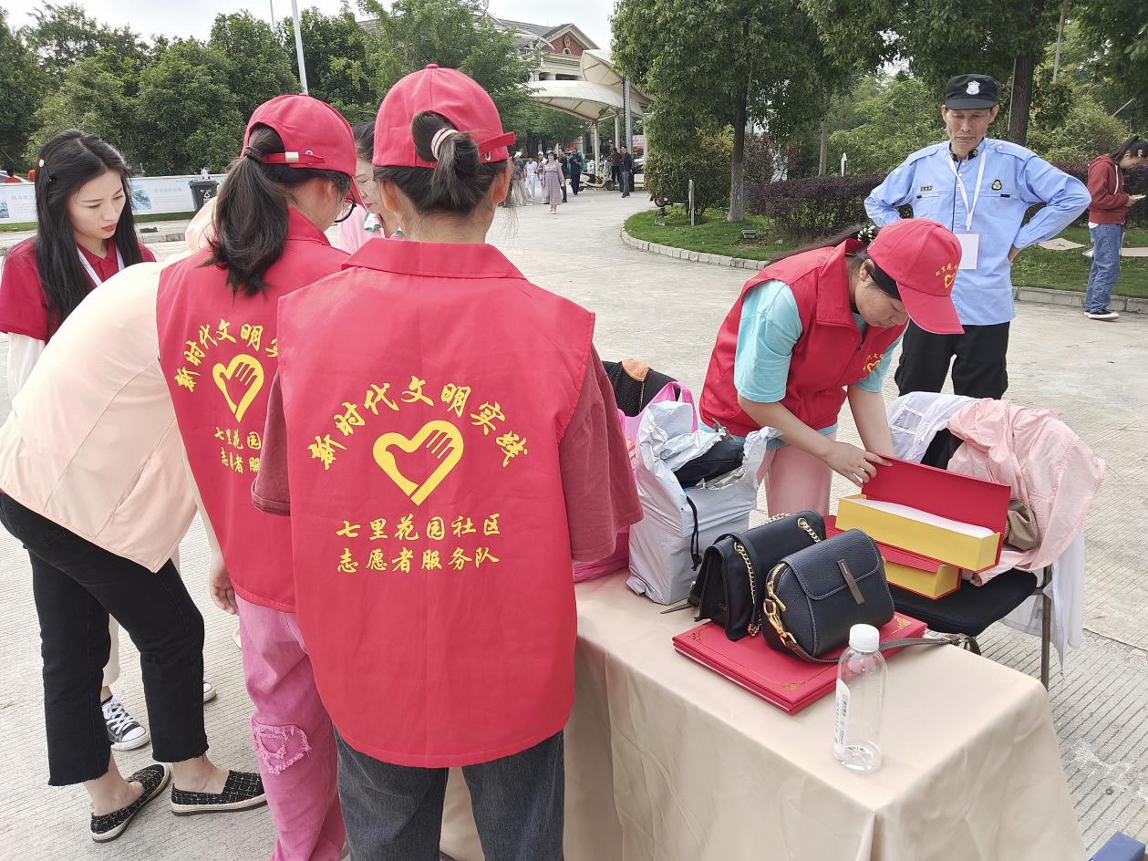 )G%XW3HMP}}]_`NQQ7_CAI1