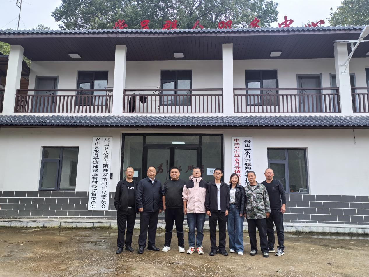 C:/Users/Administrator/Desktop/郑家淌合照.jpg郑家淌合照